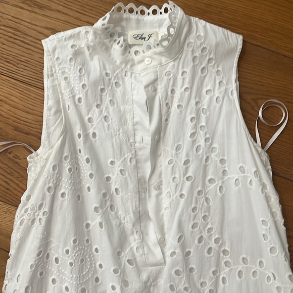 Eliza J white eyelet mini size 6 - Picture 3 of 6